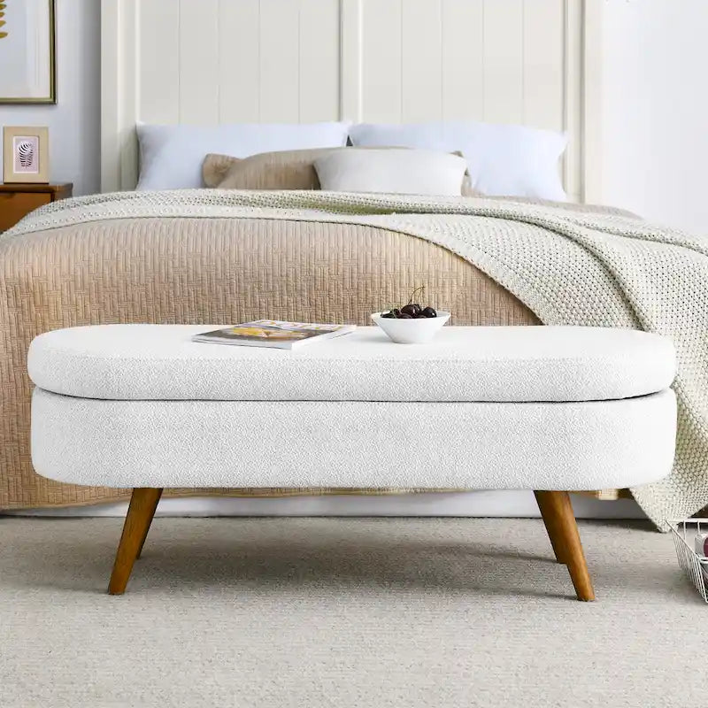 Oválná čalouněná úložná lavice s víkem, nohami z kaučukovníku, béžová, bílá, šedá