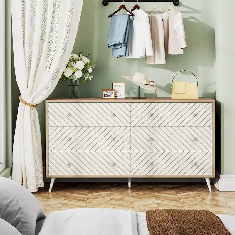 Kommode mit 6 Schubladen, geometrisches Chevron-Muster auf der Front, goldfarbene Metallbeine, modern, Braun, Weiß