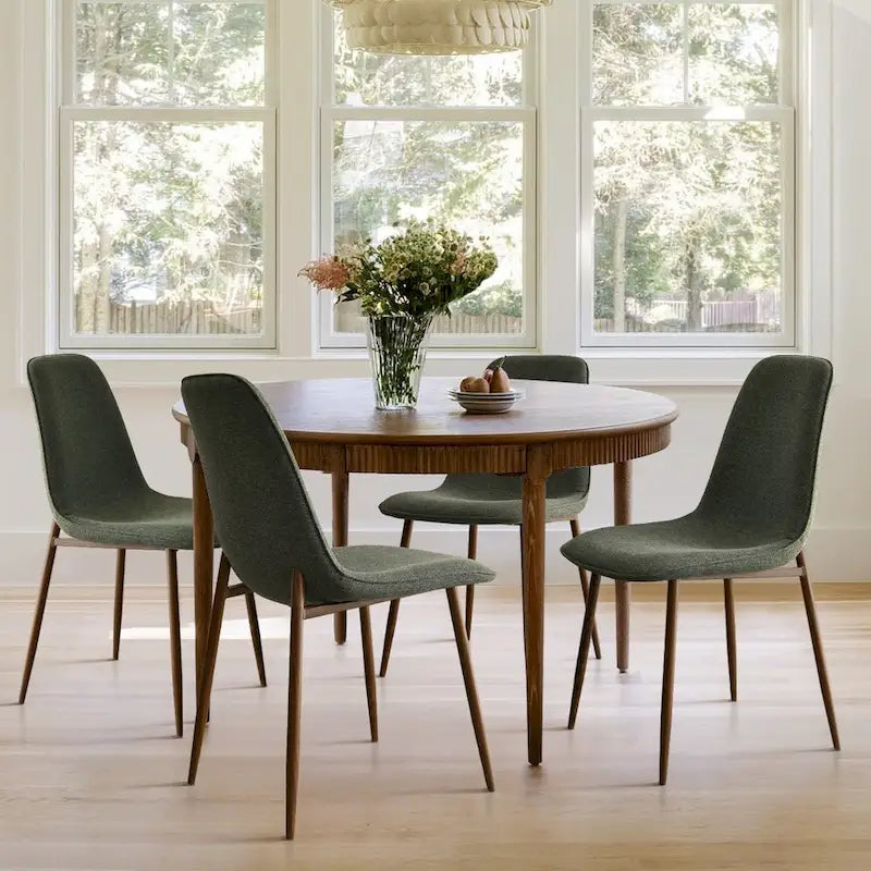 Gepolsterter Esszimmerstuhl im Mid-Century-Stil, geschlossene Rückenlehne, Walnussholzbeine, 4er-Set, Grün, Grau, Beige